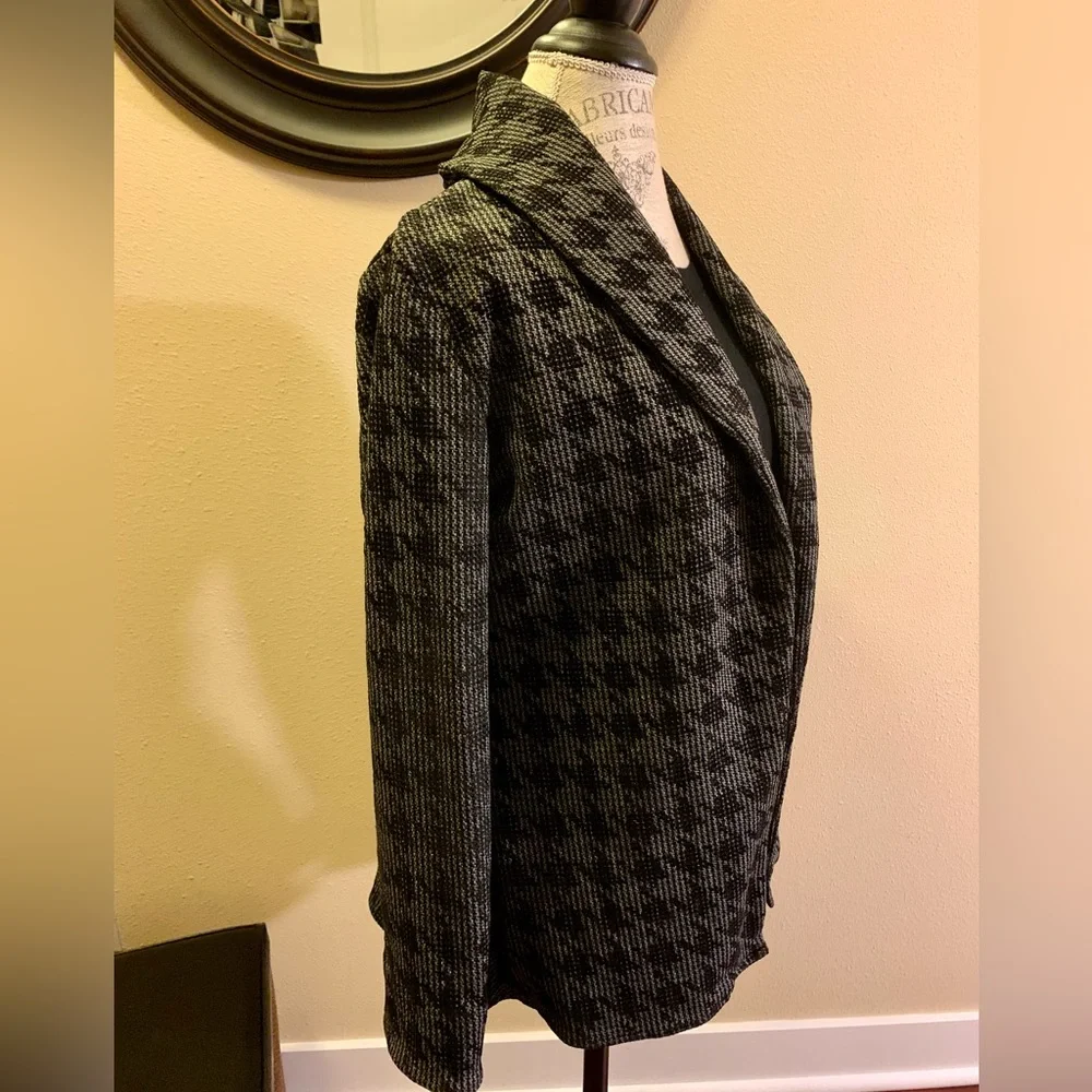 LN DARLING COLDWATER CREEK PEPLIN LONG SLEEVE JACKET. SAYS SZ XS BUT IS A SM. - Picture 3 of 8